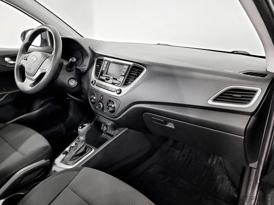 Фото HYUNDAI Solaris II с пробегом | №11 Фото HYUNDAI Solaris II с пробегом | №11