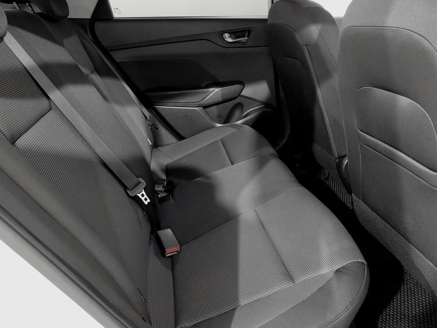 Фото HYUNDAI Solaris II с пробегом | №12 Фото HYUNDAI Solaris II с пробегом | №12