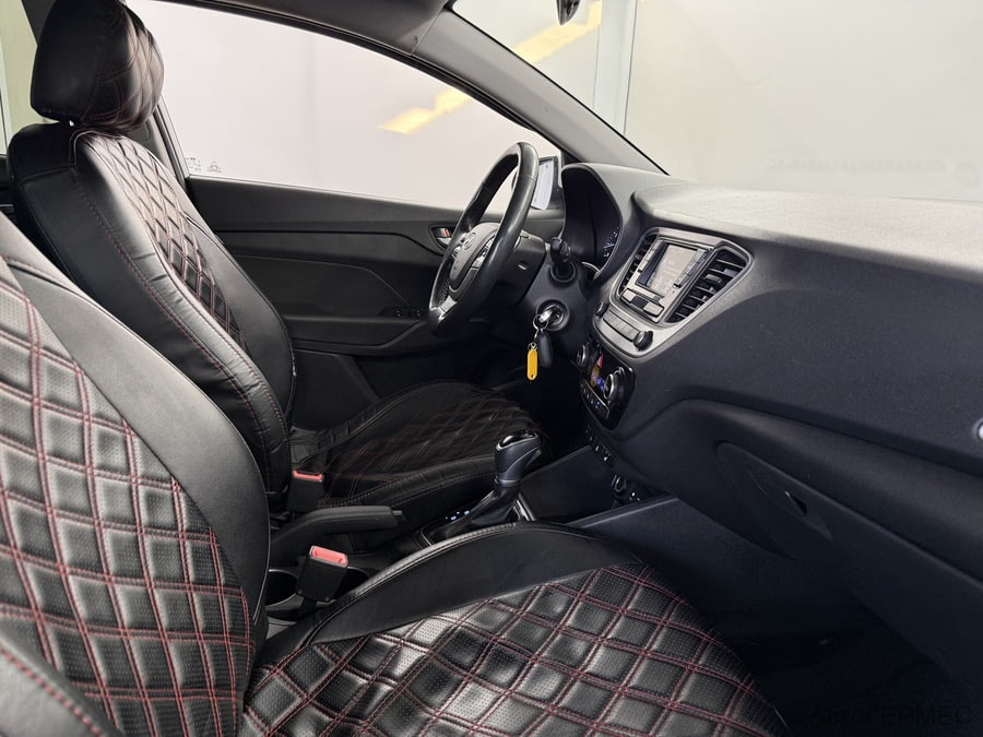 Фото HYUNDAI Solaris II с пробегом | №11 Фото HYUNDAI Solaris II с пробегом | №11