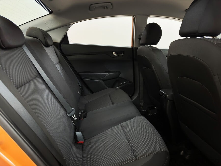 Фото HYUNDAI Solaris II с пробегом | №11 Фото HYUNDAI Solaris II с пробегом | №11