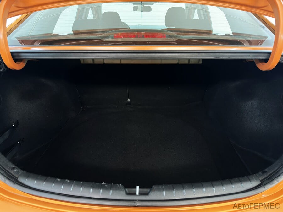 Фото HYUNDAI Solaris II с пробегом | №12 Фото HYUNDAI Solaris II с пробегом | №12