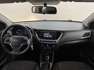 Фото HYUNDAI Solaris II с пробегом Фото HYUNDAI Solaris II с пробегом