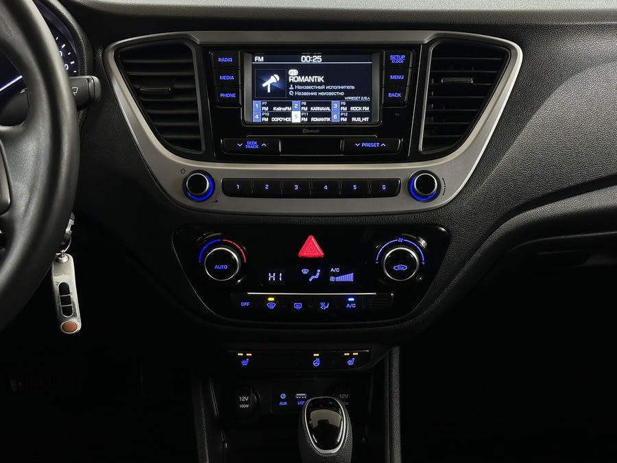 Фото HYUNDAI Solaris II с пробегом | №7 Фото HYUNDAI Solaris II с пробегом | №7