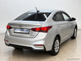 Фото HYUNDAI Solaris II с пробегом Фото HYUNDAI Solaris II с пробегом