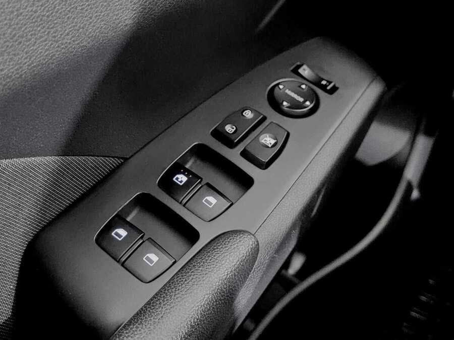 Фото HYUNDAI Solaris II с пробегом | №10 Фото HYUNDAI Solaris II с пробегом | №10
