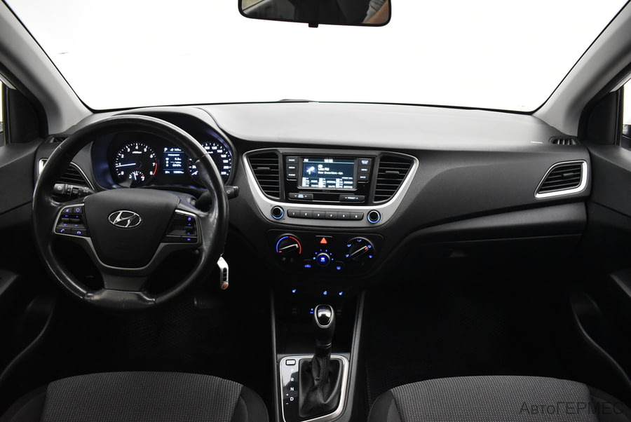 Фото HYUNDAI Solaris II с пробегом | №5