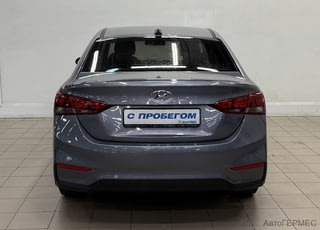 Фото HYUNDAI Solaris II с пробегом Фото HYUNDAI Solaris II с пробегом