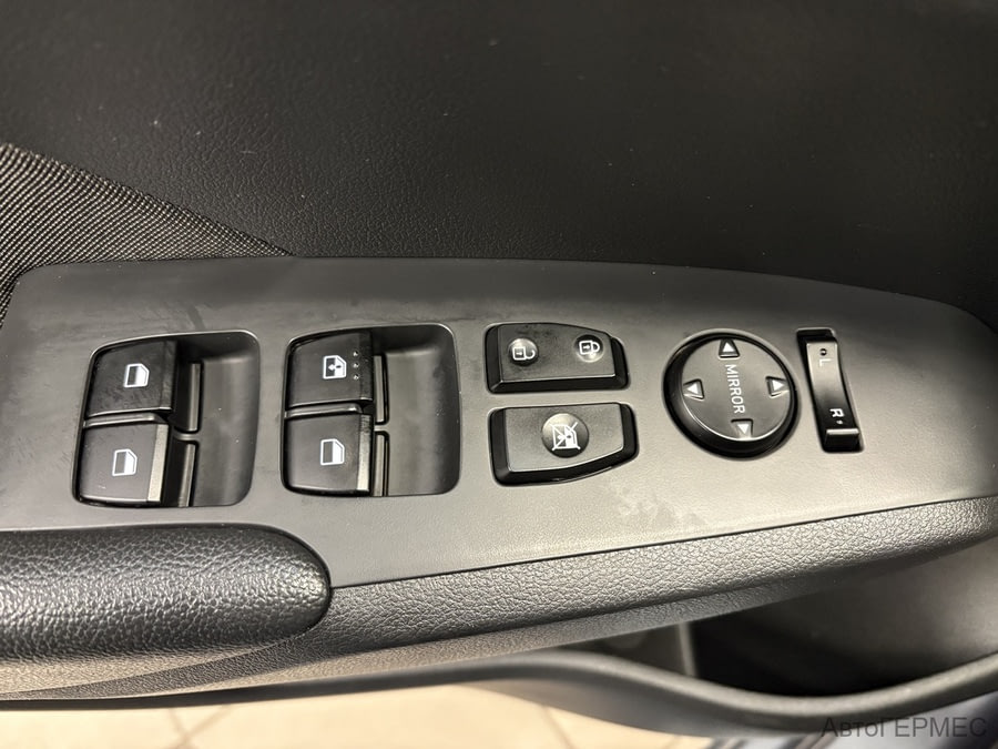 Фото HYUNDAI Solaris II с пробегом | №9