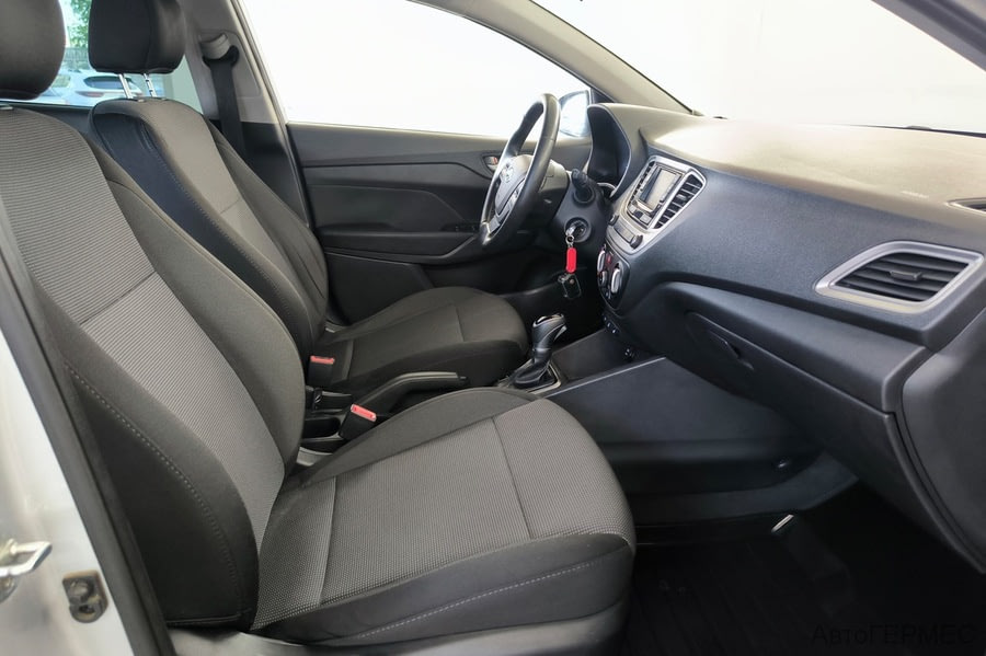 Фото HYUNDAI Solaris II с пробегом | №10