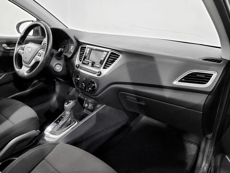 Фото HYUNDAI Solaris II с пробегом | №11 Фото HYUNDAI Solaris II с пробегом | №11