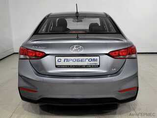 Фото HYUNDAI Solaris II с пробегом Фото HYUNDAI Solaris II с пробегом