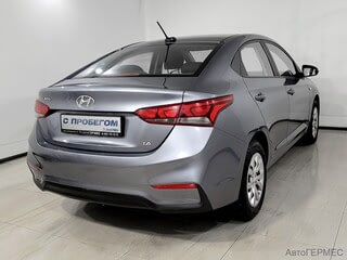 Фото HYUNDAI Solaris II с пробегом Фото HYUNDAI Solaris II с пробегом