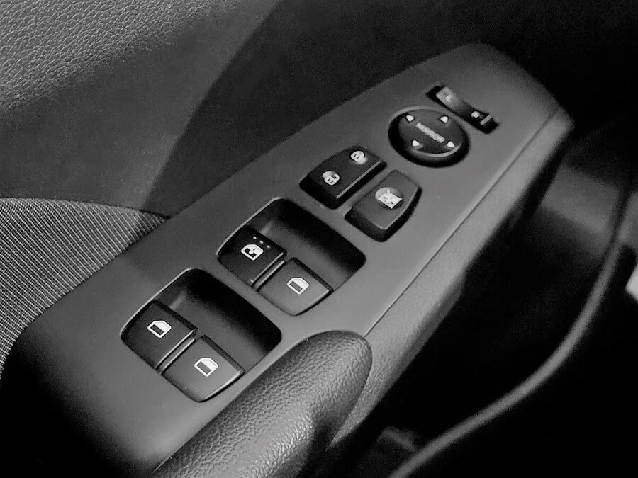 Фото HYUNDAI Solaris II с пробегом | №10 Фото HYUNDAI Solaris II с пробегом | №10