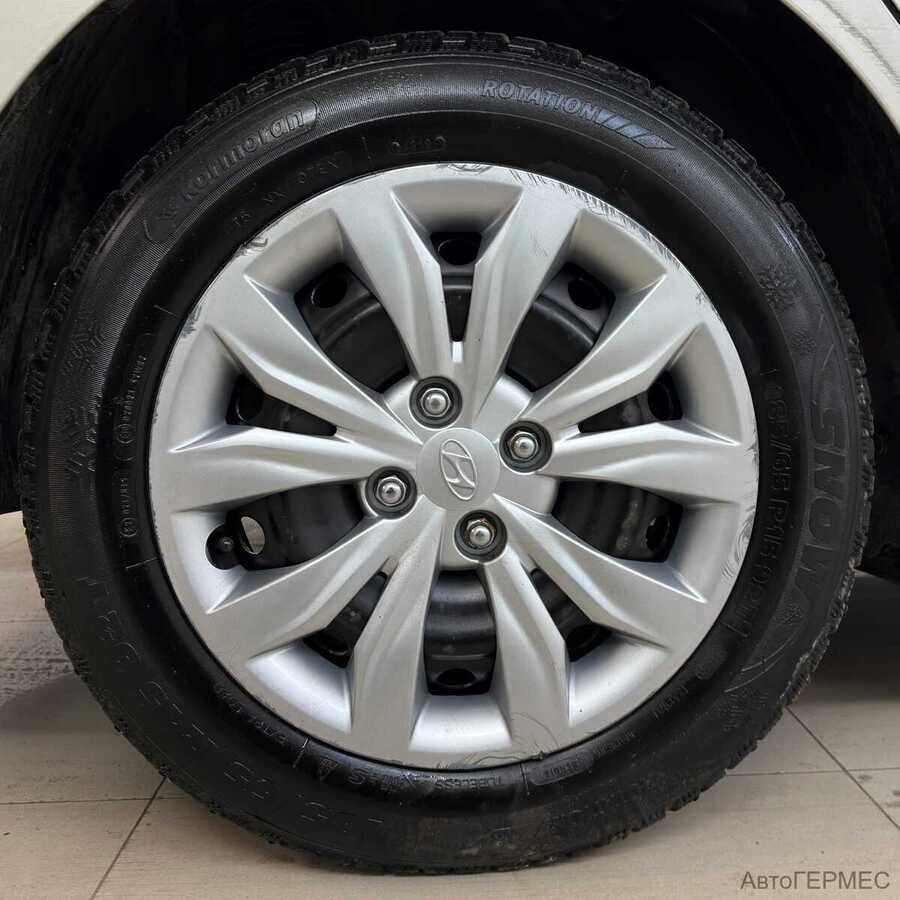 Фото HYUNDAI Solaris II с пробегом | №13