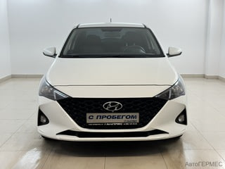 Фото HYUNDAI Solaris II Рестайлинг с пробегом Фото HYUNDAI Solaris II Рестайлинг с пробегом