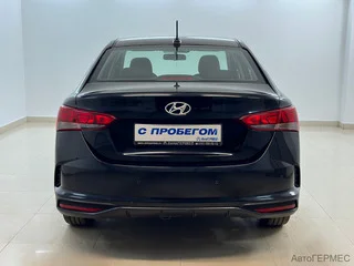 Фото HYUNDAI Solaris II Рестайлинг с пробегом