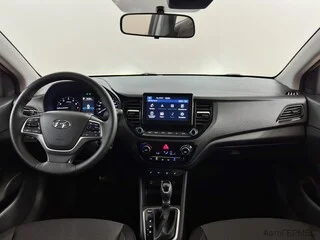 Фото HYUNDAI Solaris II Рестайлинг с пробегом