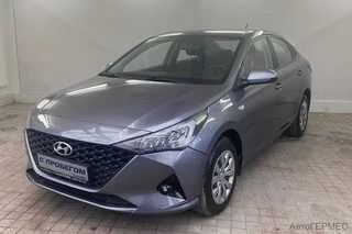 Фото HYUNDAI Solaris II Рестайлинг с пробегом