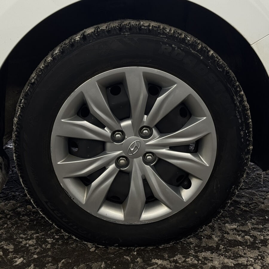 Фото HYUNDAI Solaris II Рестайлинг с пробегом | №15 Фото HYUNDAI Solaris II Рестайлинг с пробегом | №15