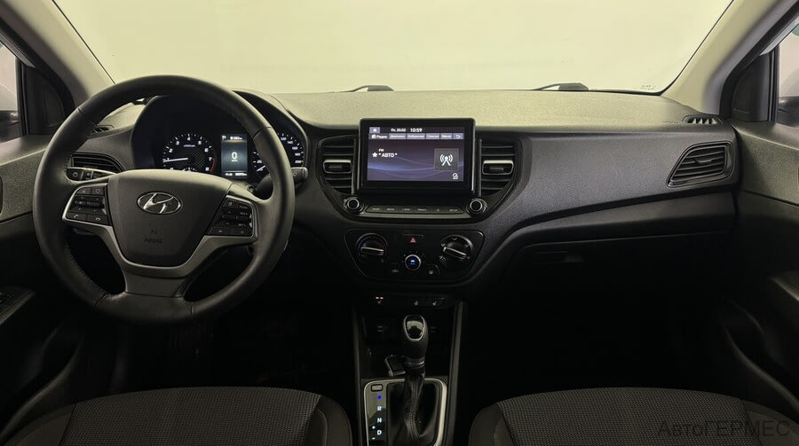 Фото HYUNDAI Solaris II Рестайлинг с пробегом | №5 Фото HYUNDAI Solaris II Рестайлинг с пробегом | №5