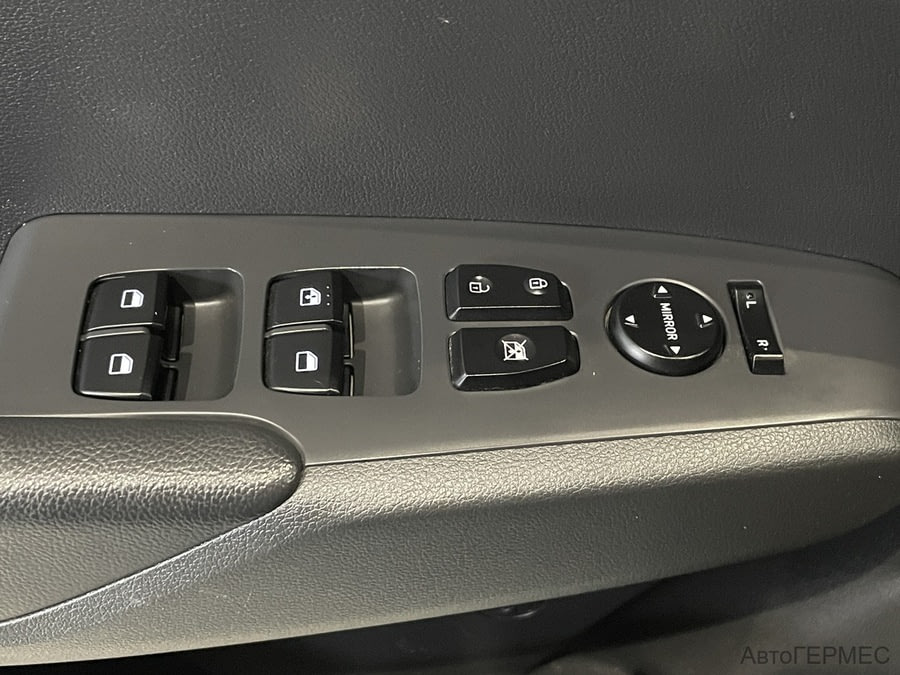 Фото HYUNDAI Solaris II Рестайлинг с пробегом | №8