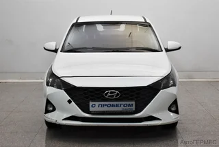 Фото HYUNDAI Solaris II Рестайлинг с пробегом