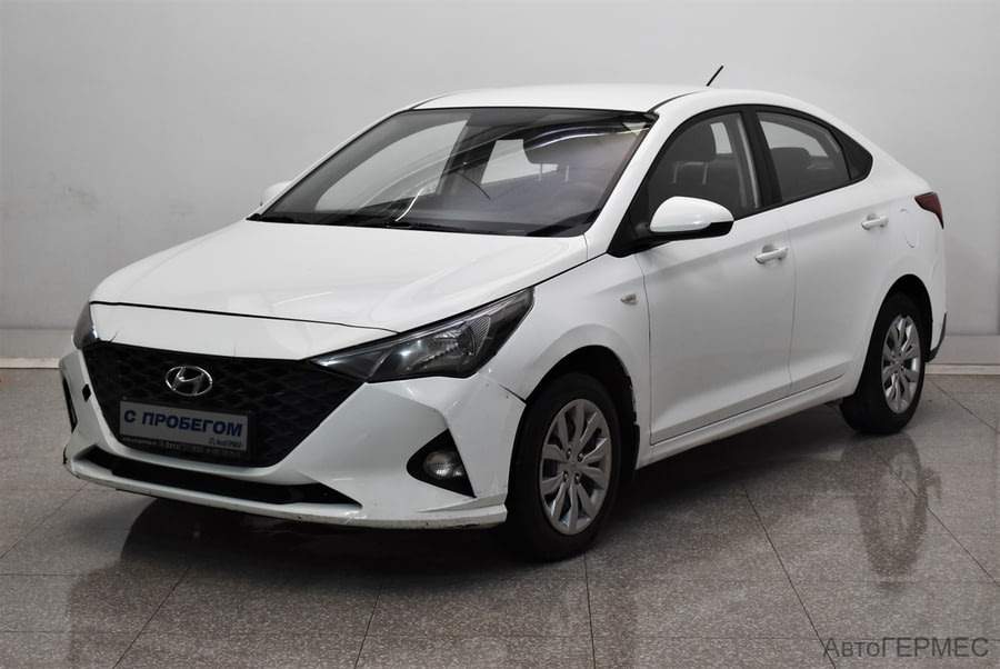 Фото HYUNDAI Solaris II Рестайлинг с пробегом | №1
