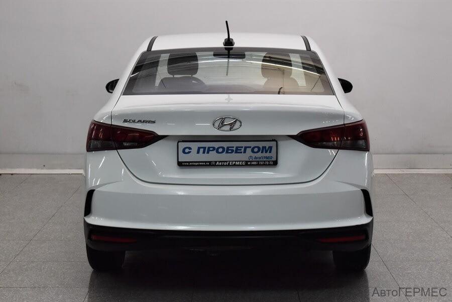 Фото HYUNDAI Solaris II Рестайлинг с пробегом | №3