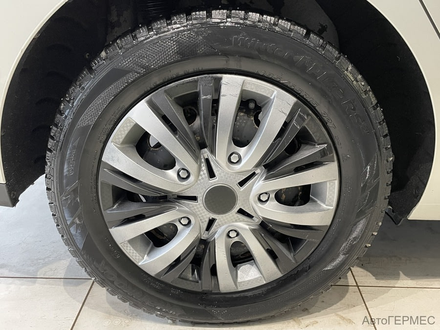 Фото HYUNDAI Solaris II Рестайлинг с пробегом | №15