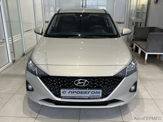 Фото HYUNDAI Solaris II Рестайлинг с пробегом