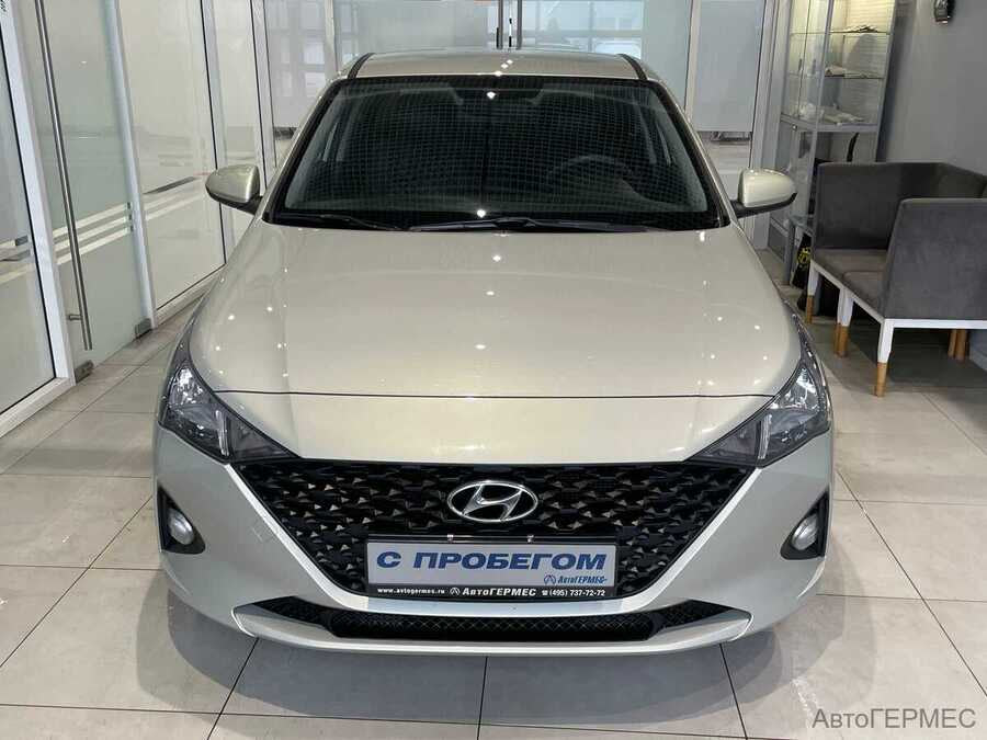 Фото HYUNDAI Solaris II Рестайлинг с пробегом | №2