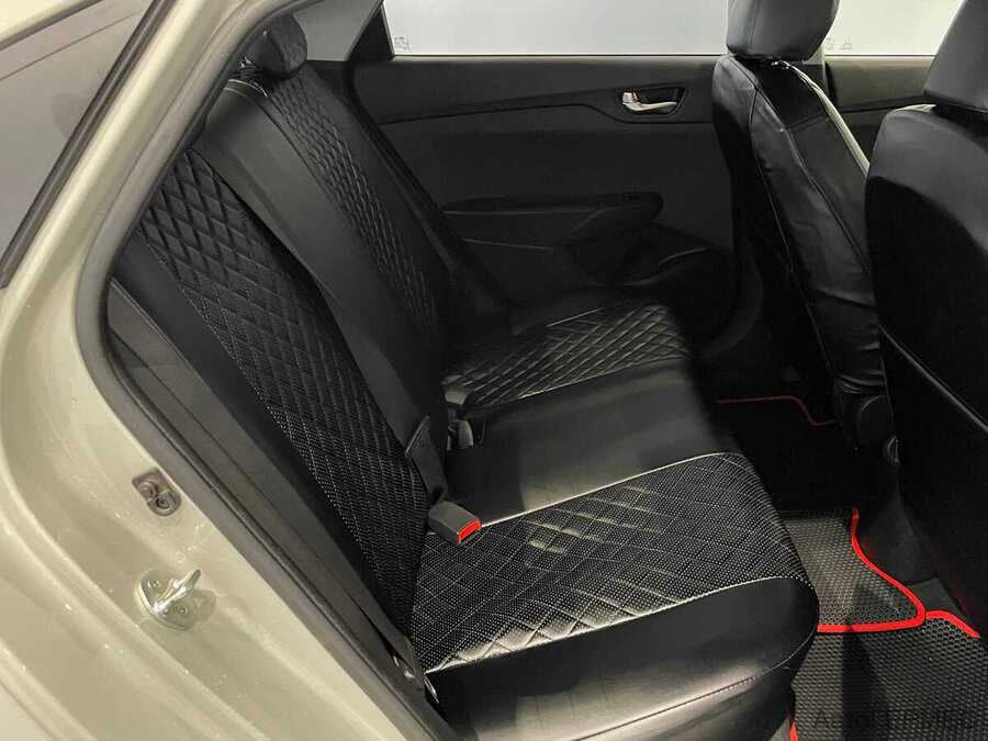 Фото HYUNDAI Solaris II Рестайлинг с пробегом | №12