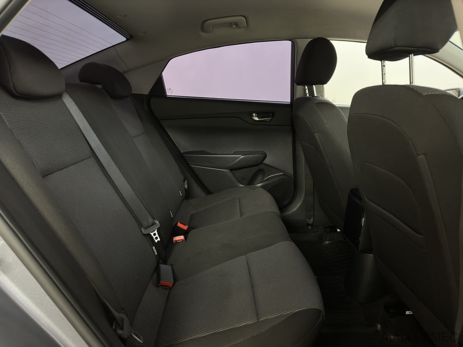 Фото HYUNDAI Solaris II Рестайлинг с пробегом | №11