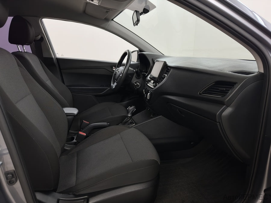 Фото HYUNDAI Solaris II Рестайлинг с пробегом | №10