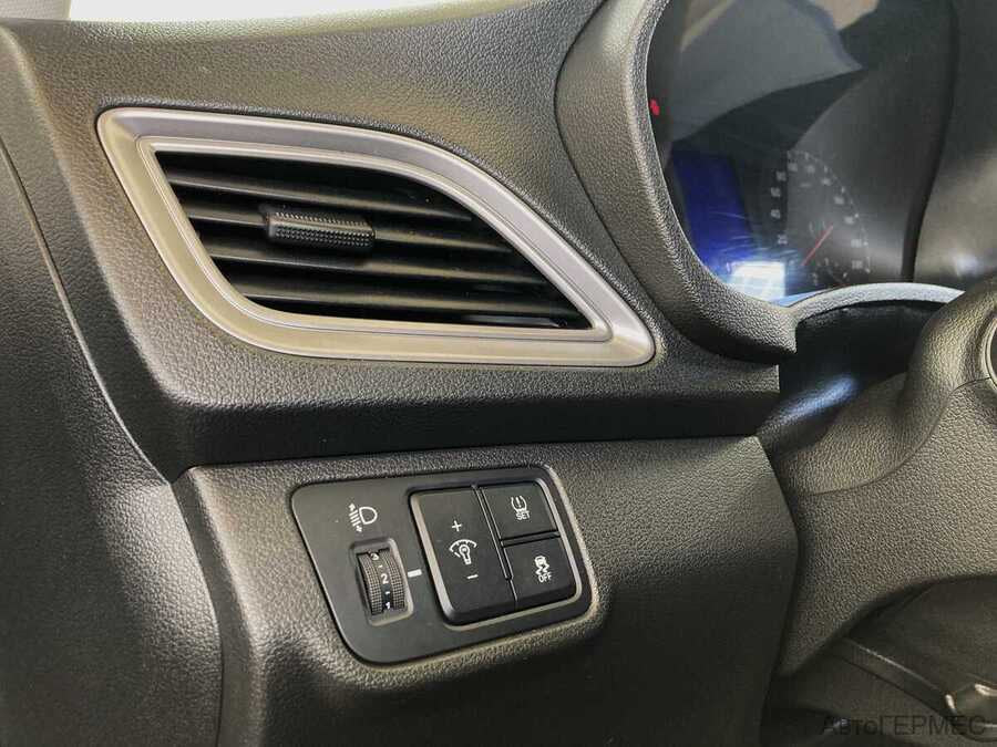 Фото HYUNDAI Solaris II Рестайлинг с пробегом | №9