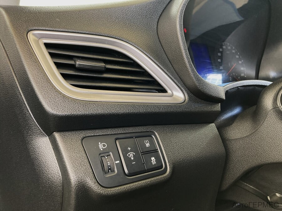 Фото HYUNDAI Solaris II Рестайлинг с пробегом | №9