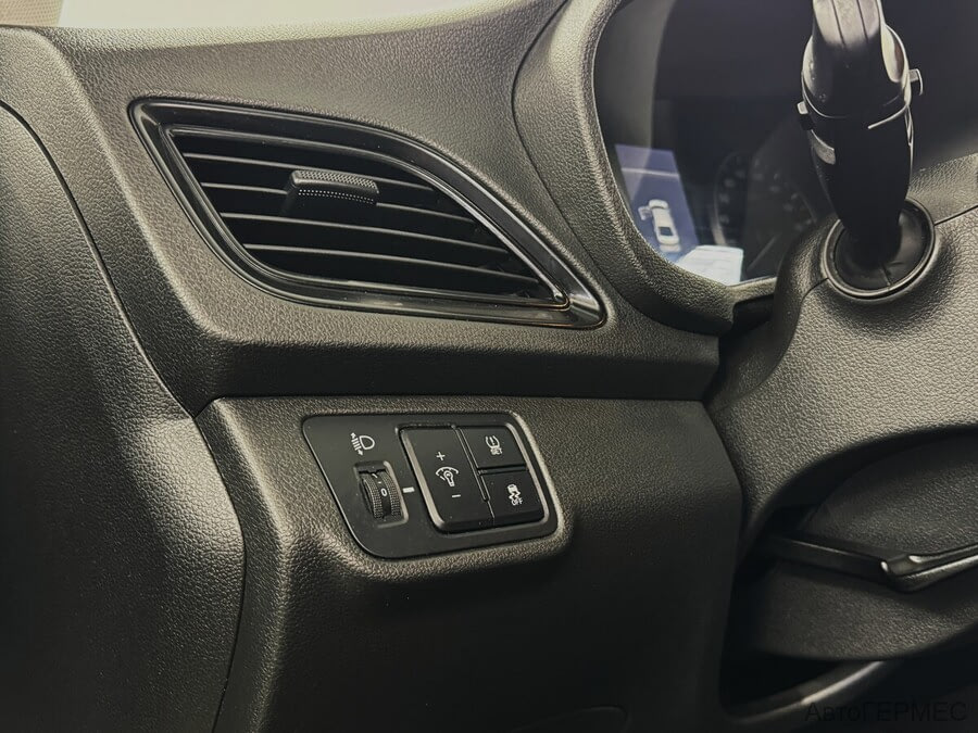 Фото HYUNDAI Solaris II Рестайлинг с пробегом | №9