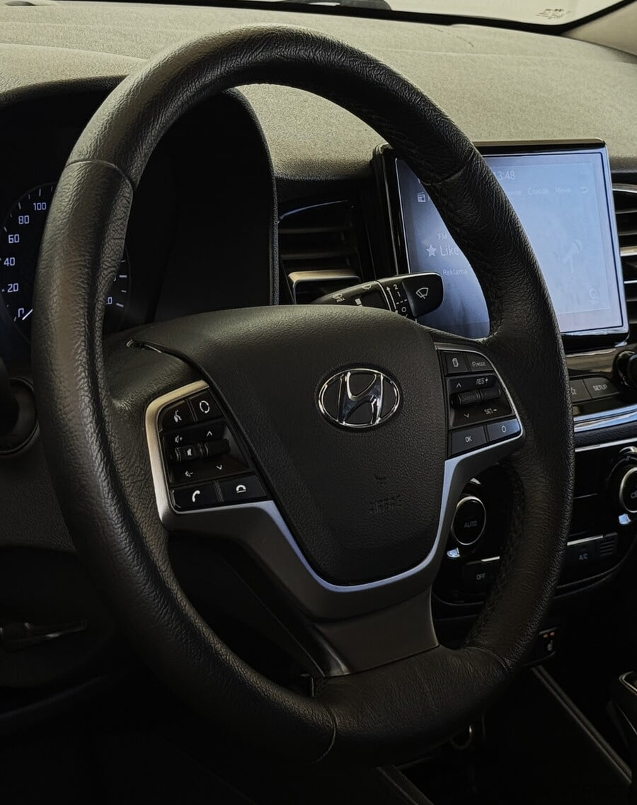 Фото HYUNDAI Solaris II Рестайлинг с пробегом | №10