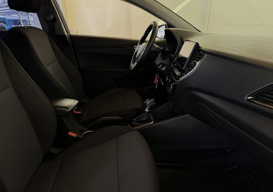 Фото HYUNDAI Solaris II Рестайлинг с пробегом | №11