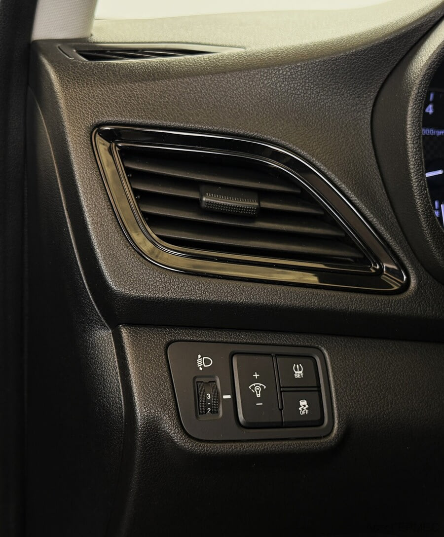 Фото HYUNDAI Solaris II Рестайлинг с пробегом | №8