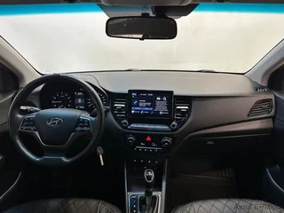 Фото HYUNDAI Solaris II Рестайлинг с пробегом