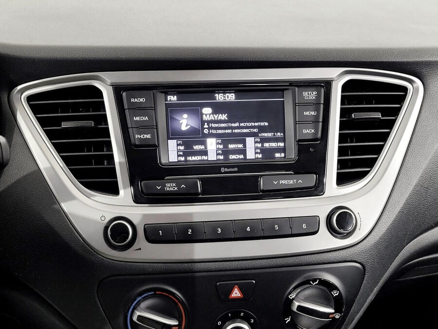 Фото HYUNDAI Solaris II Рестайлинг с пробегом | №7