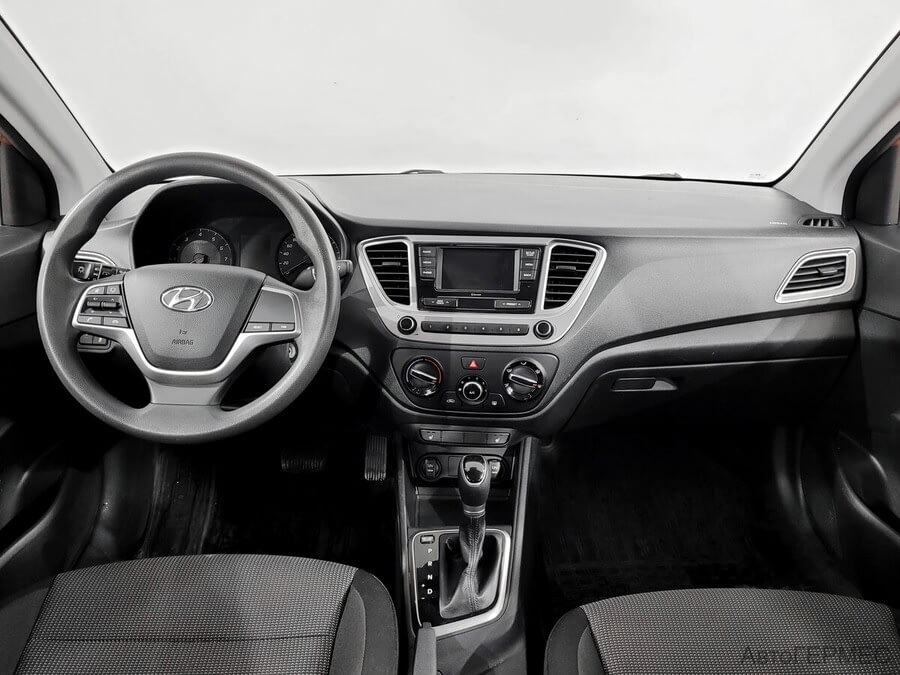 Фото HYUNDAI Solaris II Рестайлинг с пробегом | №5