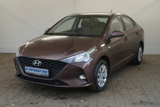 Фото HYUNDAI Solaris II Рестайлинг с пробегом Фото HYUNDAI Solaris II Рестайлинг с пробегом