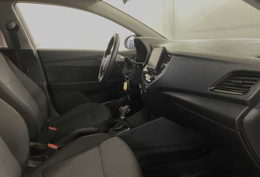 Фото HYUNDAI Solaris II Рестайлинг с пробегом | №11 Фото HYUNDAI Solaris II Рестайлинг с пробегом | №11