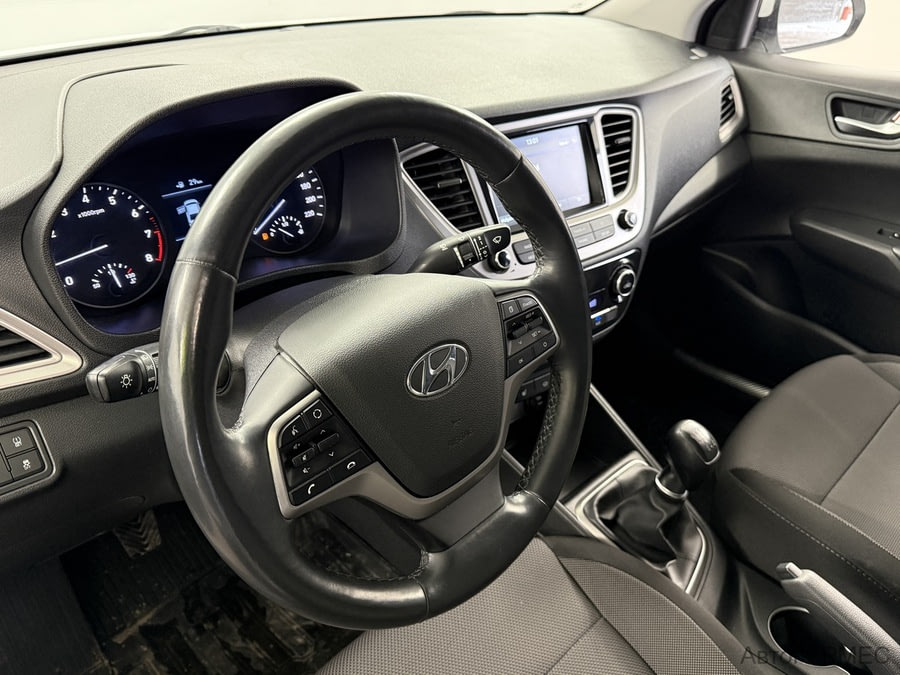 Фото HYUNDAI Solaris II с пробегом | №11