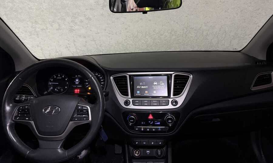 Фото HYUNDAI Solaris II с пробегом | №5