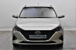 Фото HYUNDAI Solaris II Рестайлинг с пробегом