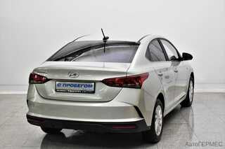 Фото HYUNDAI Solaris II Рестайлинг с пробегом