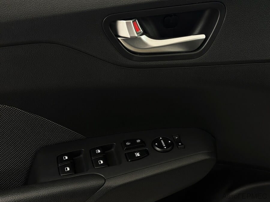 Фото HYUNDAI Solaris II с пробегом | №9